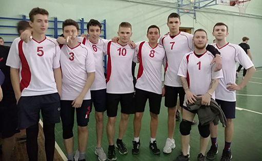Команда студентов СПК приняла участие в региональных соревнованиях по волейболу